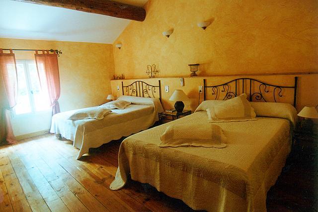 L'Oustau De Mistral Hotell Eyragues Rom bilde